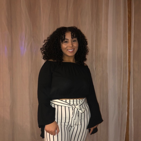 Off the shoulder black crop (top) - Picture 1 of 1